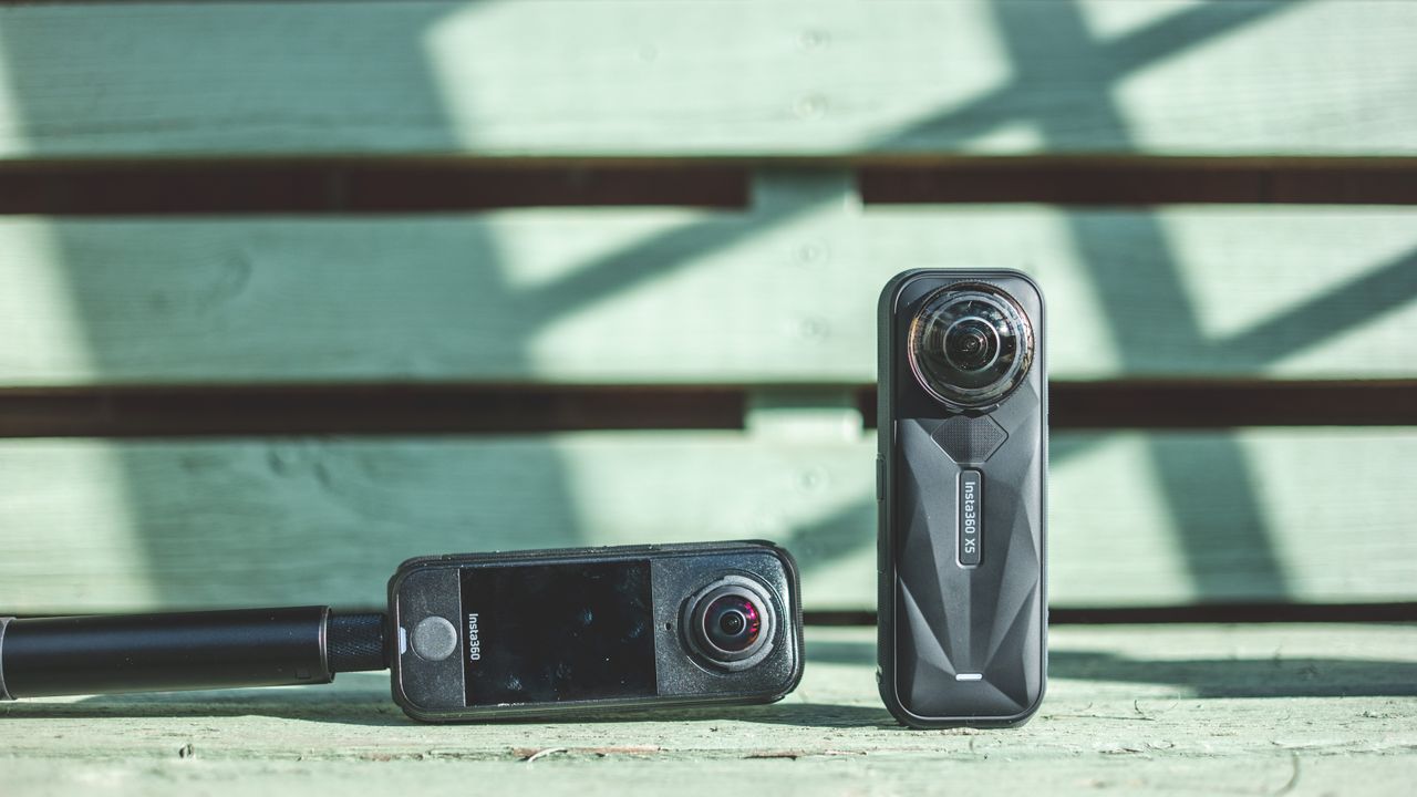 Can the smaller and lighter Insta360 X4 Air match the flagship Insta360 X5’s quality? I compared the two 360 cameras to find out